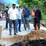 Sejumlah Titik Jalur Jembatan Merah-Muarasoma Rusak