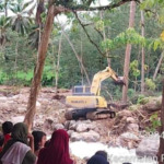 Dinas PUPR Madina Mulai Normalisasi Aek Singolot Pasca Banjir
